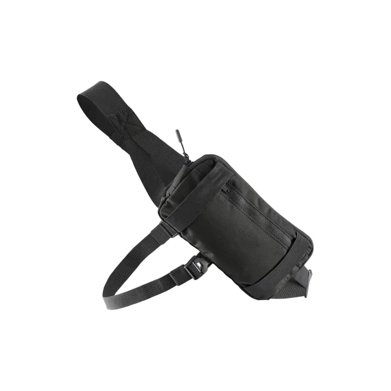 DECATHLON 0.5 L Outdoor Bags Polyurethane Black Unisex-1