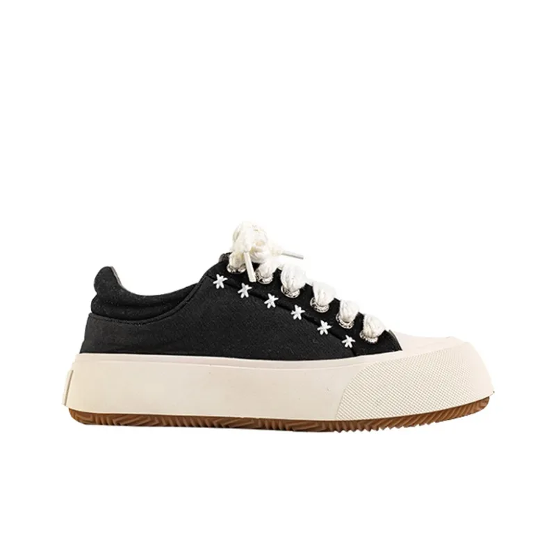 Wonderful Couple Low-Top Skateboard Shoes Women's-9