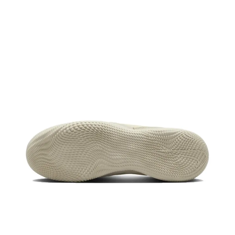 Nike Streetgato Coconut Milk-5