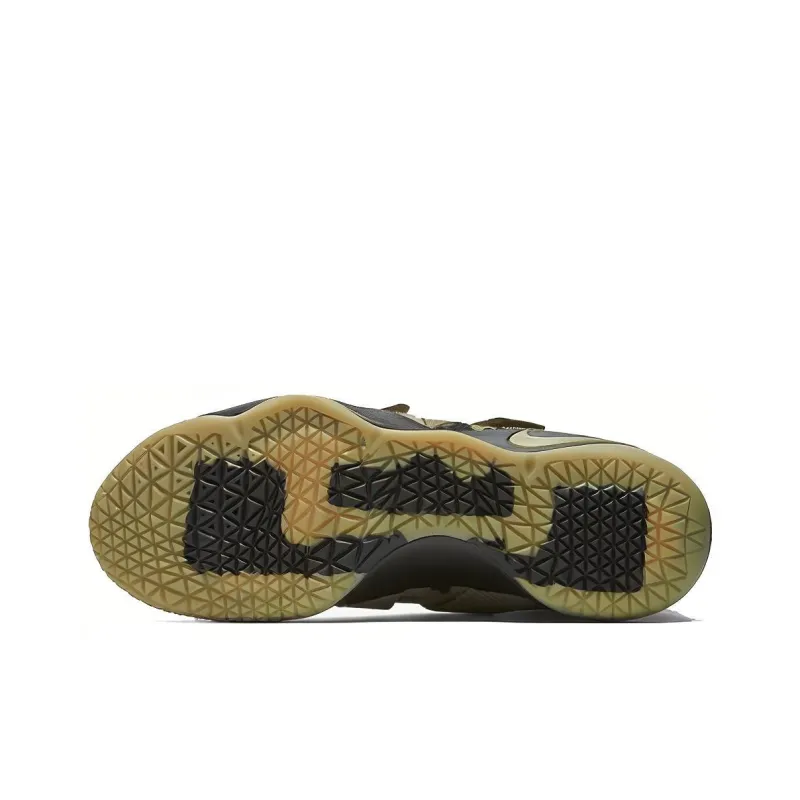 Nike LeBron Zoom Soldier 11 Camo-4