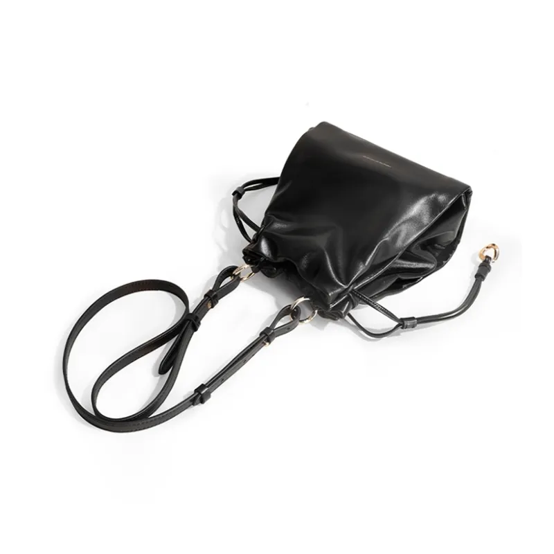TOMATO&POTATO Cow Leather Shoulder Bag, Crossbody Bag, Handbag Medium Size Women's Black-2