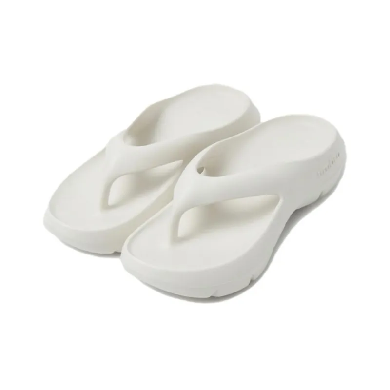 Umbro Quiet Flip Flops Unisex White-1