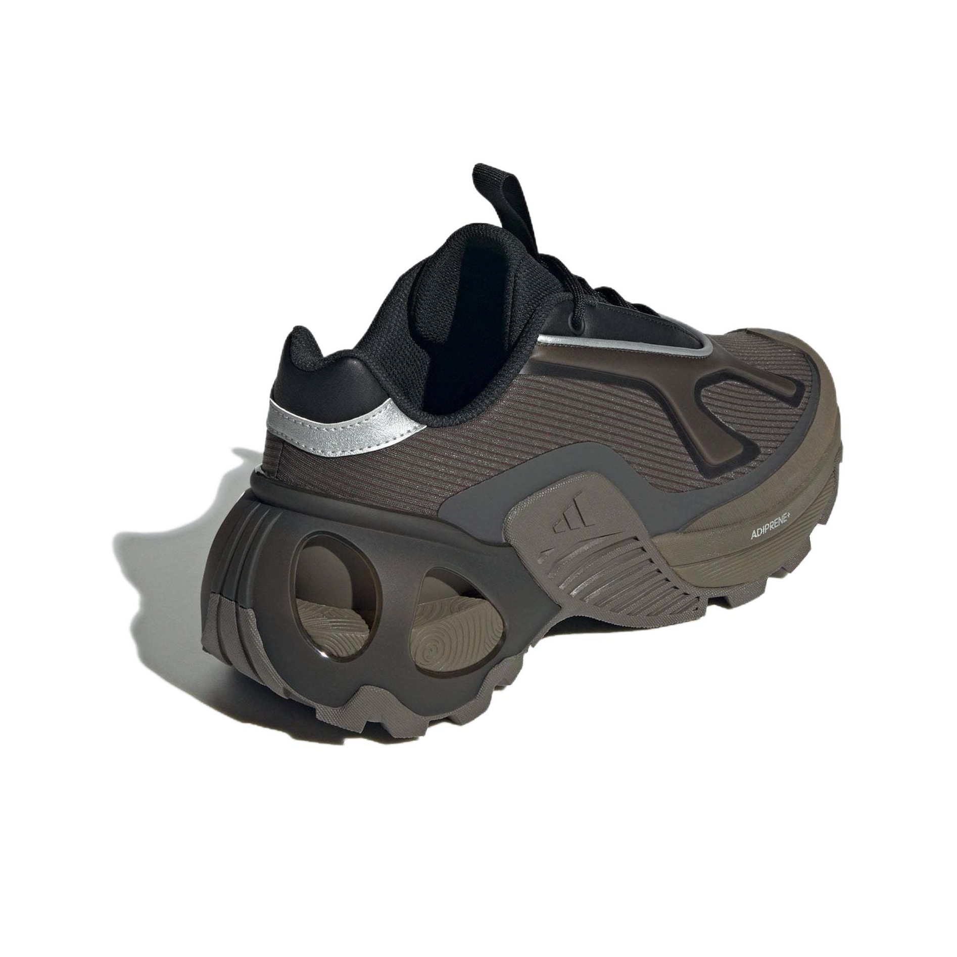 【adidas】★美脚見えWonder Runner Turbo★黒でスマート快適 The adidas Wonder Runner Pro (And Wonder Runner) Is Ready