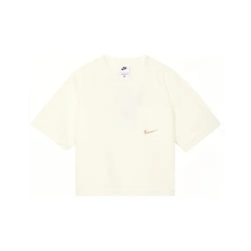 Nike Sportswear Everyday Modern Retro Crewneck Loose Fit T-Shirt White