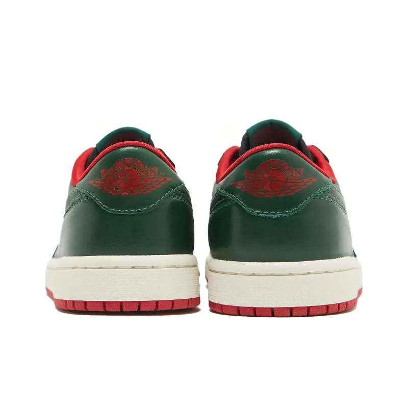 Air Jordan 1 Low OG WMNS "Gorge Green"-4