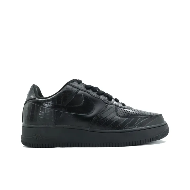 Nike Air Force 1 Low Premium 'Triple Black'-1
