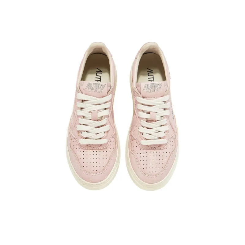 AUTRY Medalist Low Top Skateboard Shoes Women's Pink-3