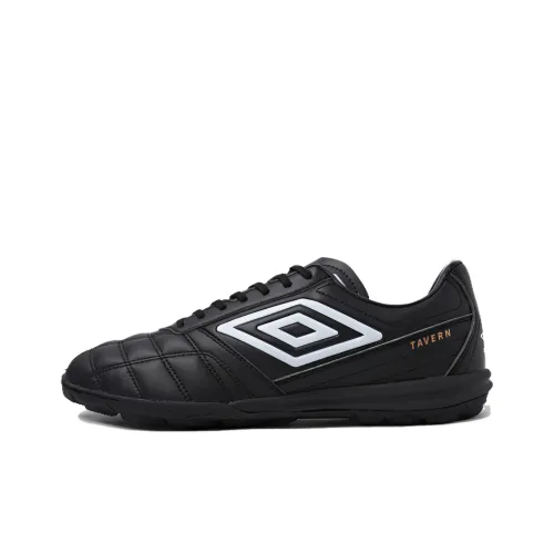 Umbro Soccer Shoes Men Low-Top Black/White