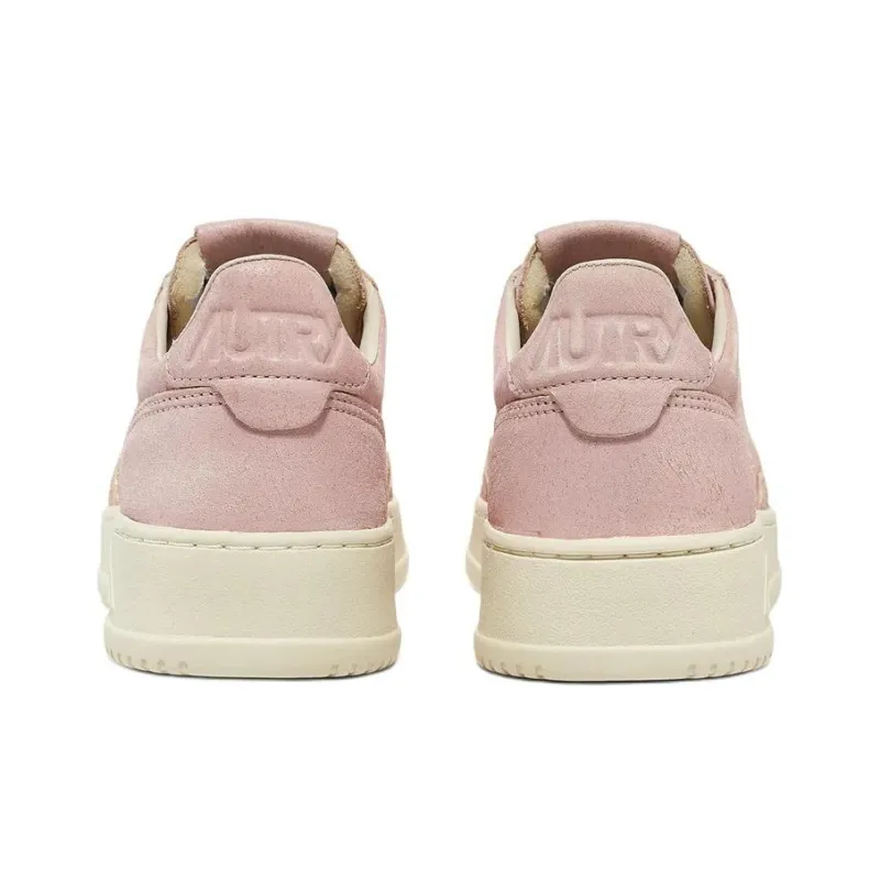 AUTRY Medalist Low Top Skateboard Shoes Women's Pink-4