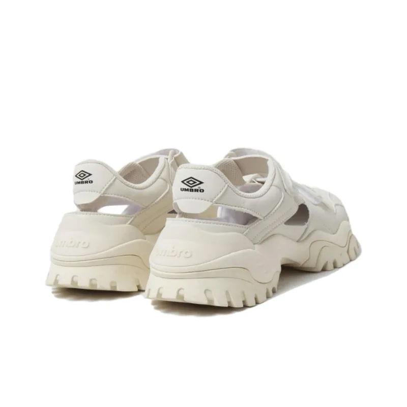 Umbro BUMPY LAYER Slip-Resistant Breathable River Trekking Shoes Unisex Beige-3