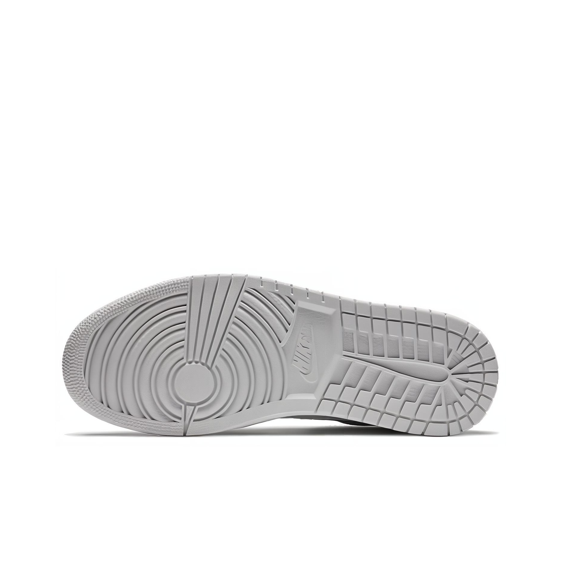 Amazon | Nike (ナイキ) エアジョーダン 1 レトロ ハイ OG