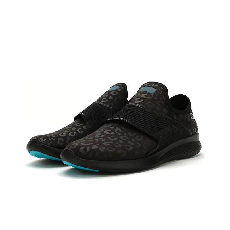 New Balance FuelCore Coast Low top Black-1
