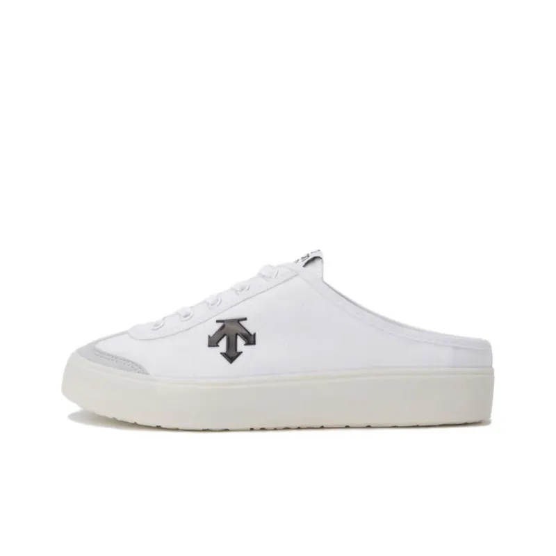DESCENTE Cron Tempo Slip Resistant Closed Toe Slippers Unisex White Black-0