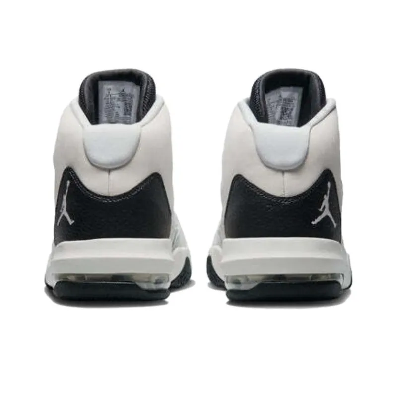 Air Jordan Max Aura 'Light Bone'-4