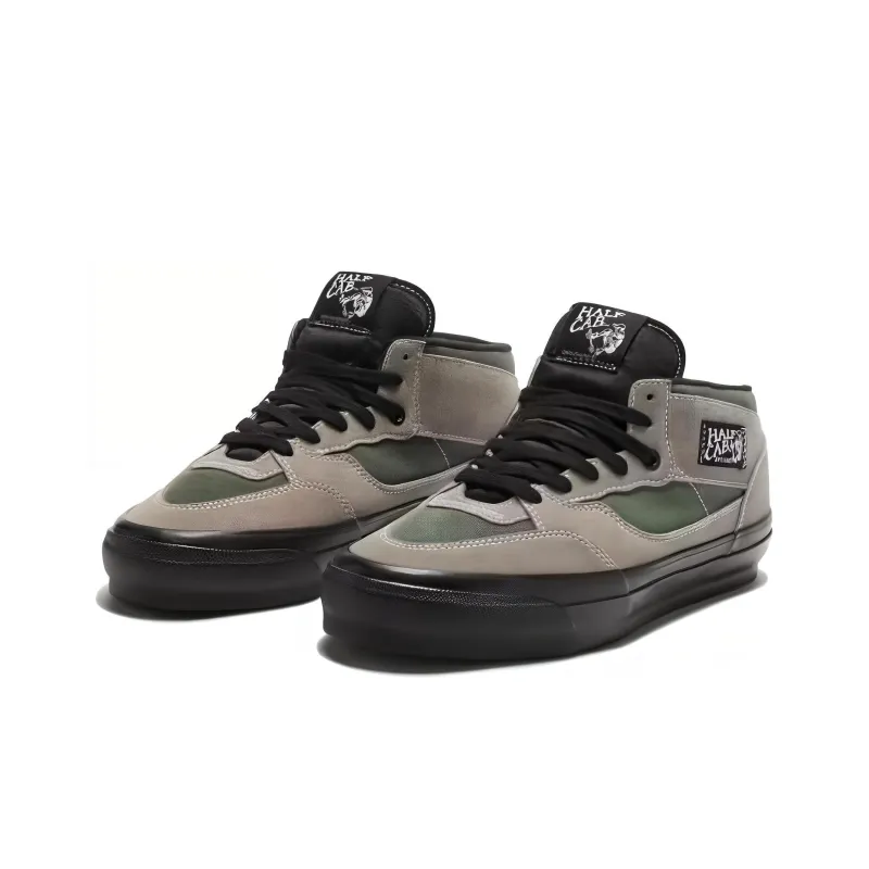 Half Cab Premium Vans 33 'Park Ranger Pack Aluminium'-2