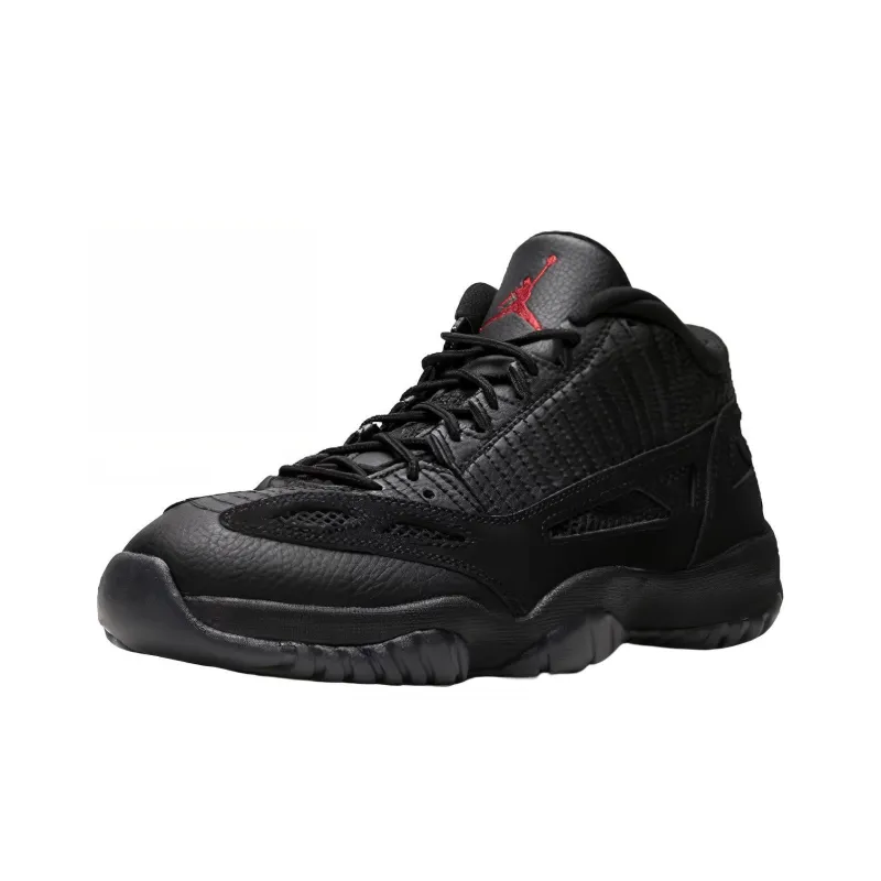 JORDAN 11 Retro Low Ie Referee 2015-1