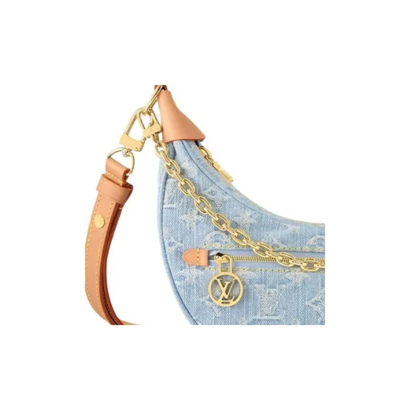 LOUIS VUITTON M11279 Loop-3