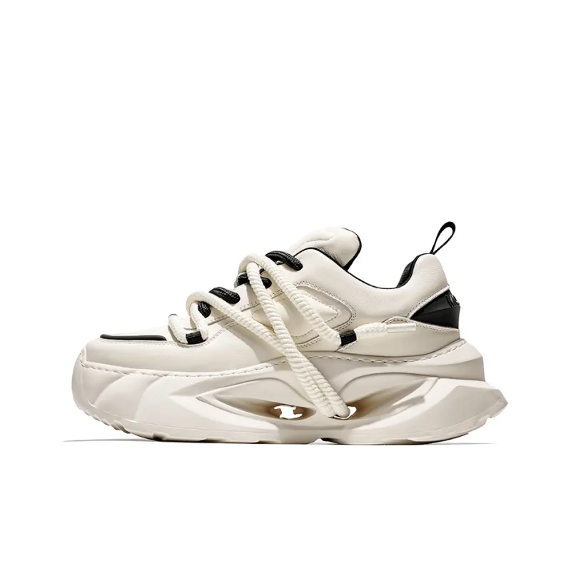 MOERBAI Space Capsule Series Breathable Lightweight Height Increasing Low-Top Casual Shoes Men's-0