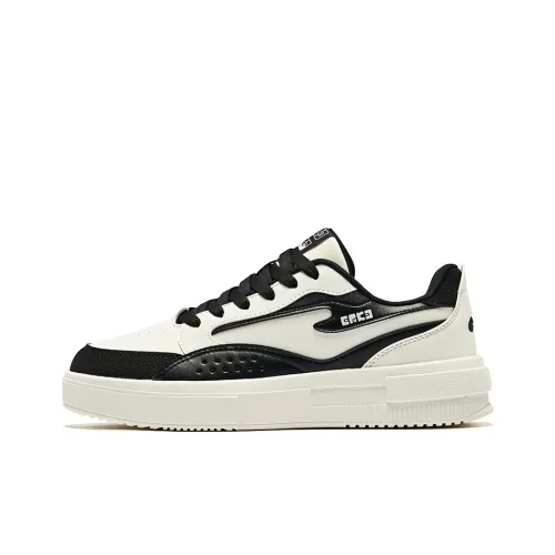 Erke Skateboard Shoes Women's Low-Top Jet Black Microcrystalline White