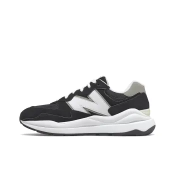 New Balance 57/40 Team Black