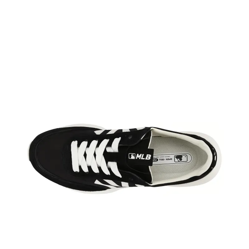 MLB Chunky Jogger New York Yankees Anti Slip Wear Resistant Low Top Chunky Sneakers Unisex Black White-3