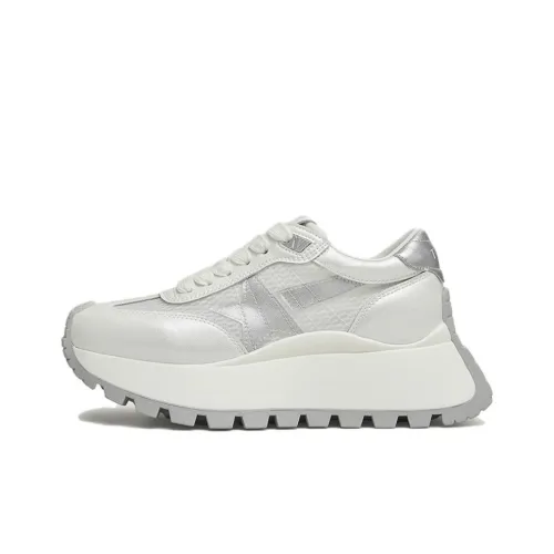 Tata Casual Shoes Women's Low-Top Off White