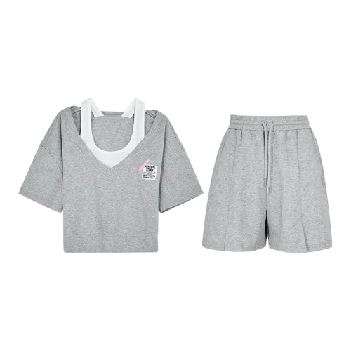 3COLOUR Casual Suits Women's Set Gray Tops+Shorts