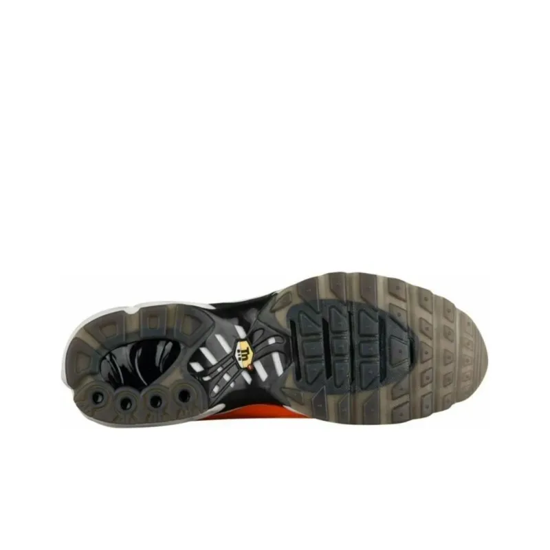 Nike Air Max Plus Big Logo Total Orange-3