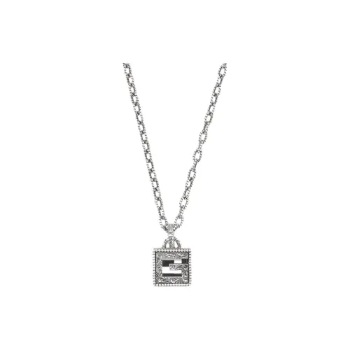 GUCCI NECKLACE WITH SQUARE G CROSS IN SILVER