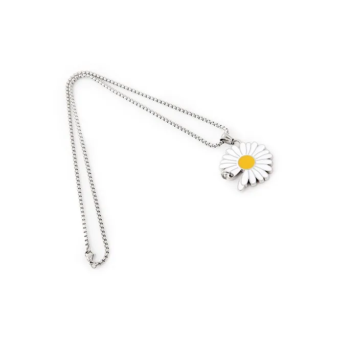 Guuka Necklaces Women's-1
