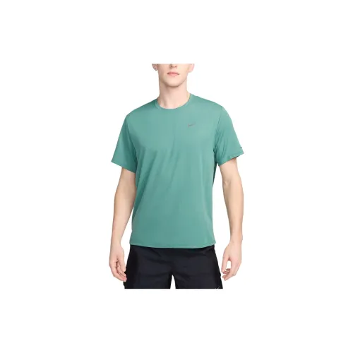 Nike Clothing T-Shirts Men Green