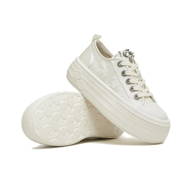 TATA Skateboard Shoes Women's Low Top Solid Color-13