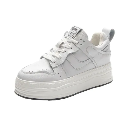 Seasonal products Lifestyle Shoes Women's Low-Top