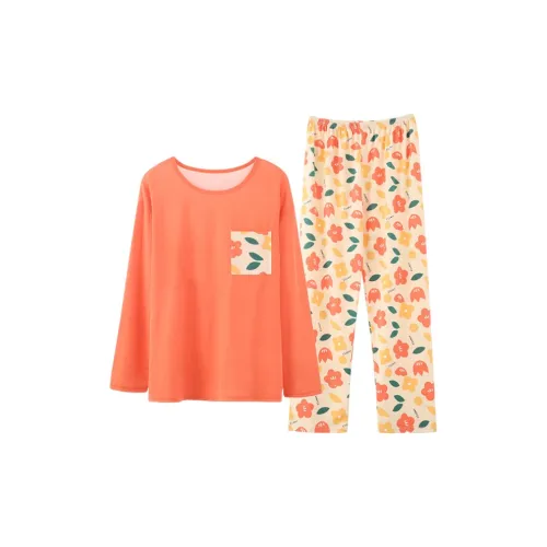 SOIE Women's Pajama Sets