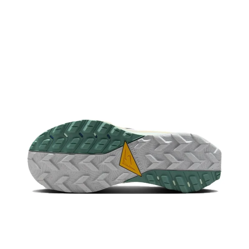 Nike Wildhorse 8 White Alabaster University Gold Black Women's-5
