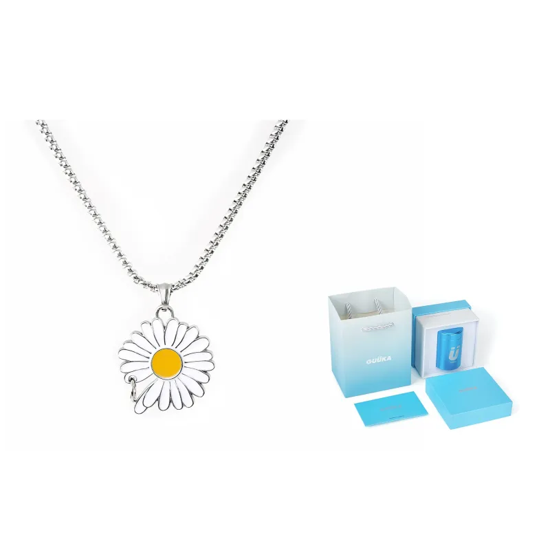 Guuka Necklaces Women's-4