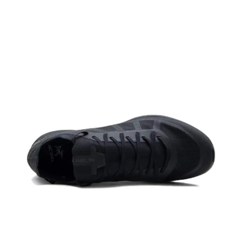 Arcteryx Norvan VT2 Cushioned Slip-Resistant Low-Top Outdoor Shoes Men's Black-3