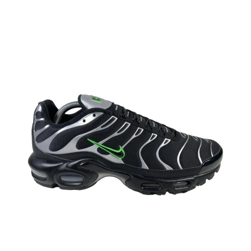 Nike Air Max Plus GS 'Black Silver Green Strike'-1