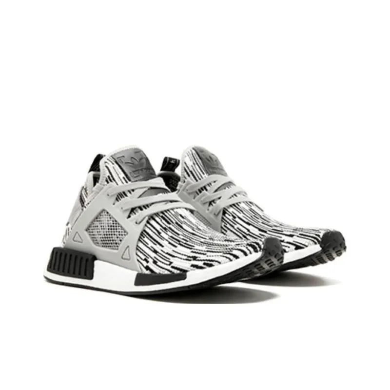 Adidas Originals Nmd XR1 Glitch Camo Oreo-2