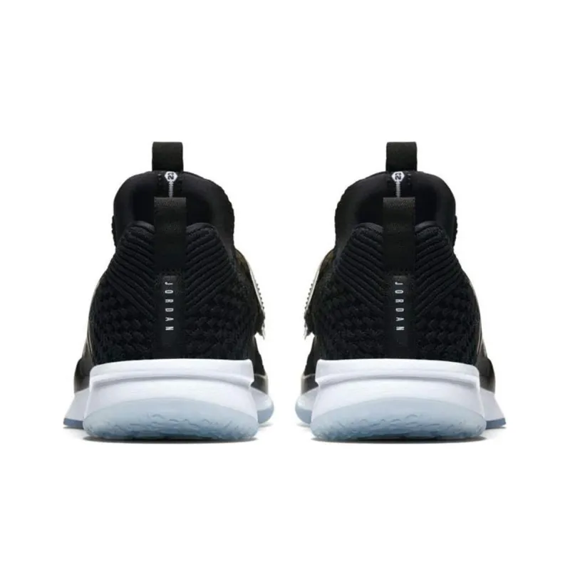 Jordan Trainer 2 Flyknit Black-4