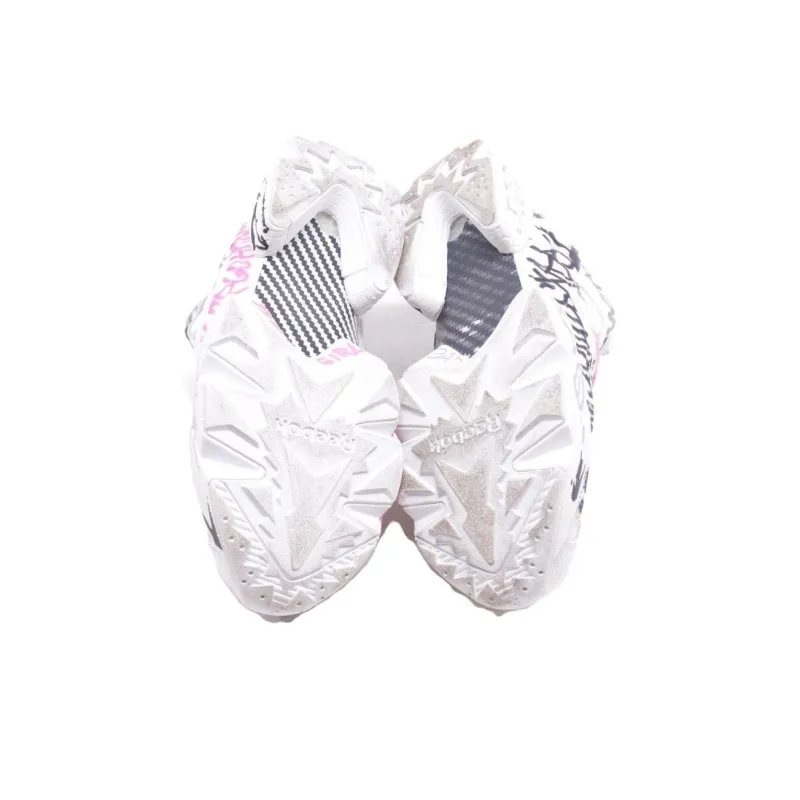 Reebok Scribbled Instapump Fury X Vetements-4