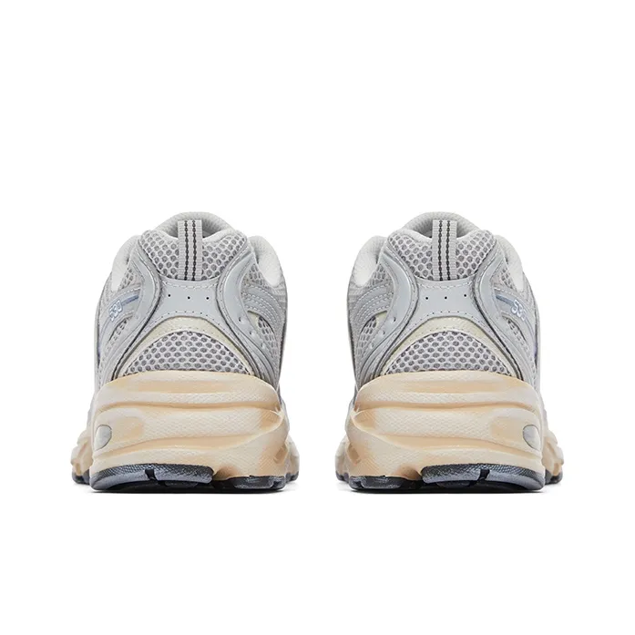 New Balance 530 Vintage Silver Metallic Moonbeam-5