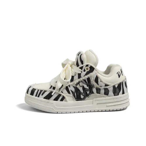 DOLIN COLLECTION Low Top Skateboard Shoes Unisex Zebra Print