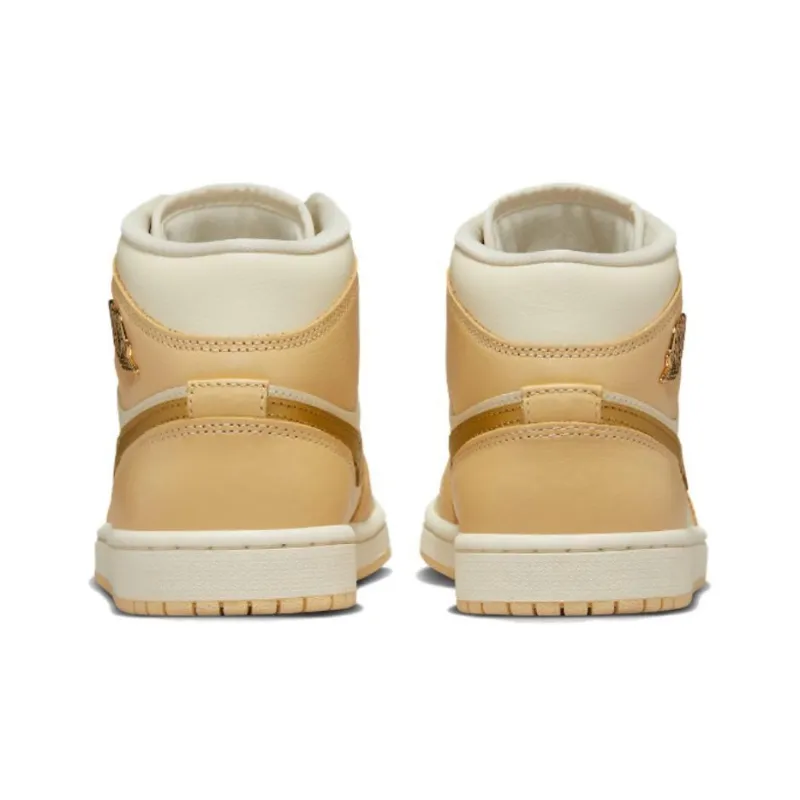 Jordan 1 Retro Armed Forces Pearl White-5