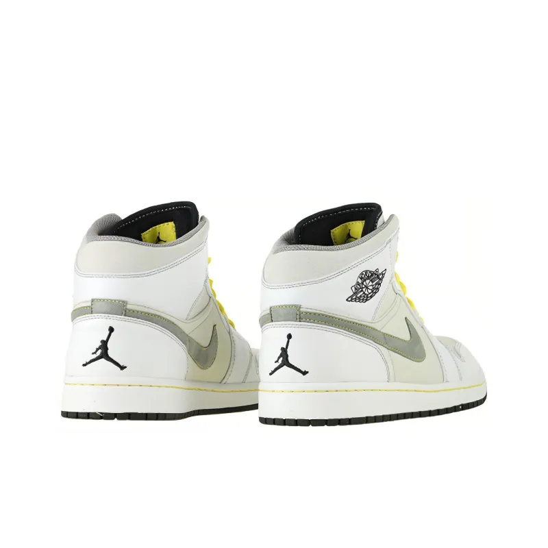 Jordan 1 Phat Vibrant Yellow-2