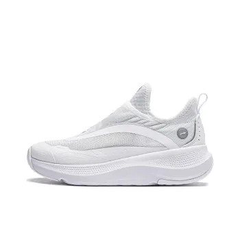 LiNing Soft Go Slip Resistant, Abrasion Resistant, Breathable, Lightweight Low Top Casual Shoes Women's White