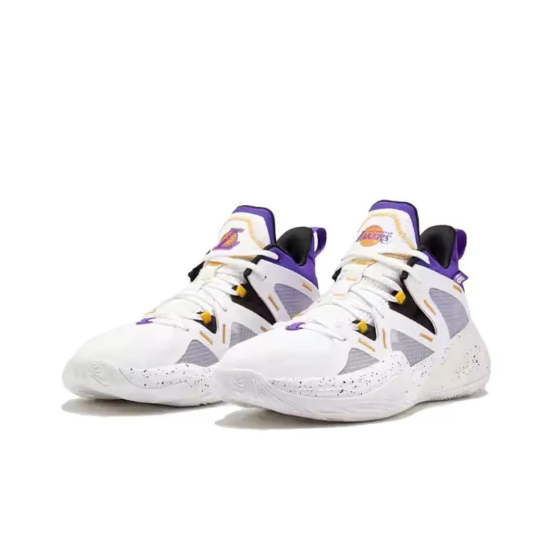 DECATHLON Abrasion Resistant Breathable Mid Top Basketball Shoes Men's White-2