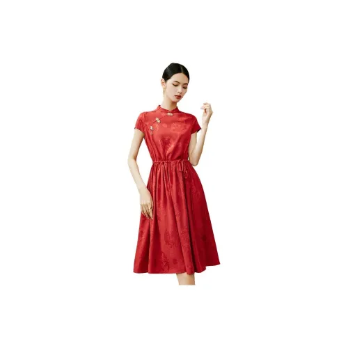 Late White Short-Sleeved Dresses Women's Red