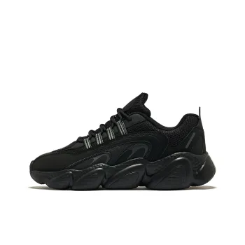 Erke Sweetheart 2.0 Chunky Sneakers Women's Low Top Jet Black