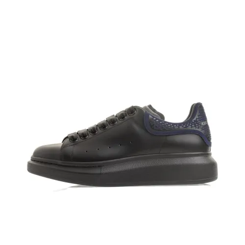 Alexander McQueen Round Toe Lace Up Sneakers